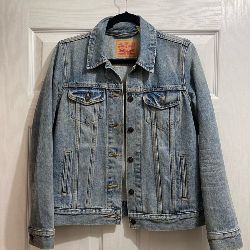 Levi's Fitted Denim Jean Jacket